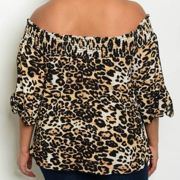 Animal Print Top - Picture 2 of 4